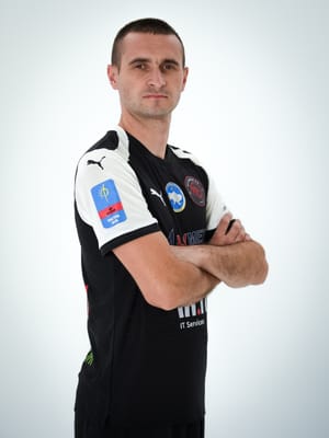 Фотосесія 08.09.2026 — чорна форма · фото Роман Щупак
