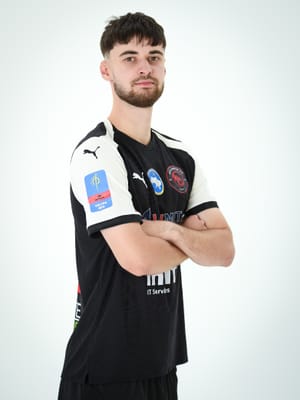 Фотосесія 08.09.2026 — чорна форма · фото Роман Щупак